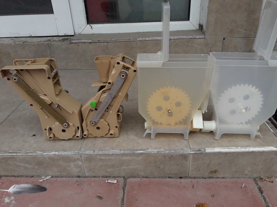 Резервни части за вендинг Зануси