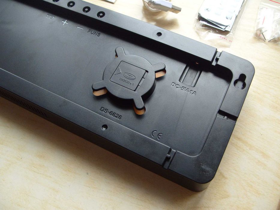 Огромен чаcoвниk DS-6626, с термометър и дистанционно
