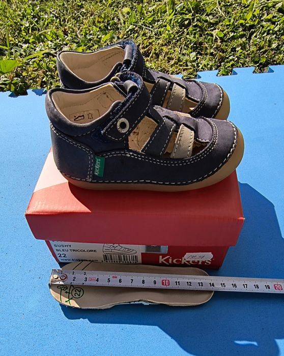 Sandale Kickers, marimea 22