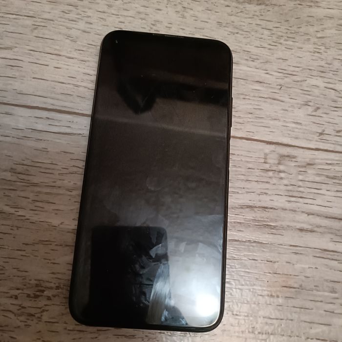 Huawei P40 Lite продам