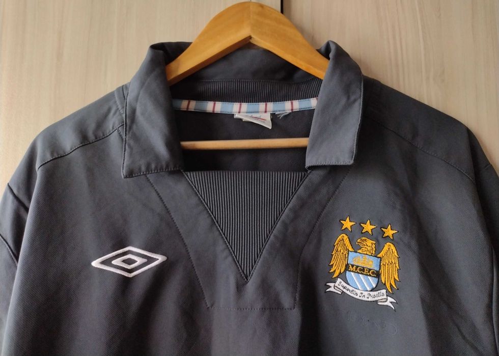Manchester City / UMBRO - мъжко горнище 2XL