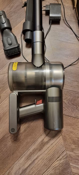 Пылесос Dreame v12