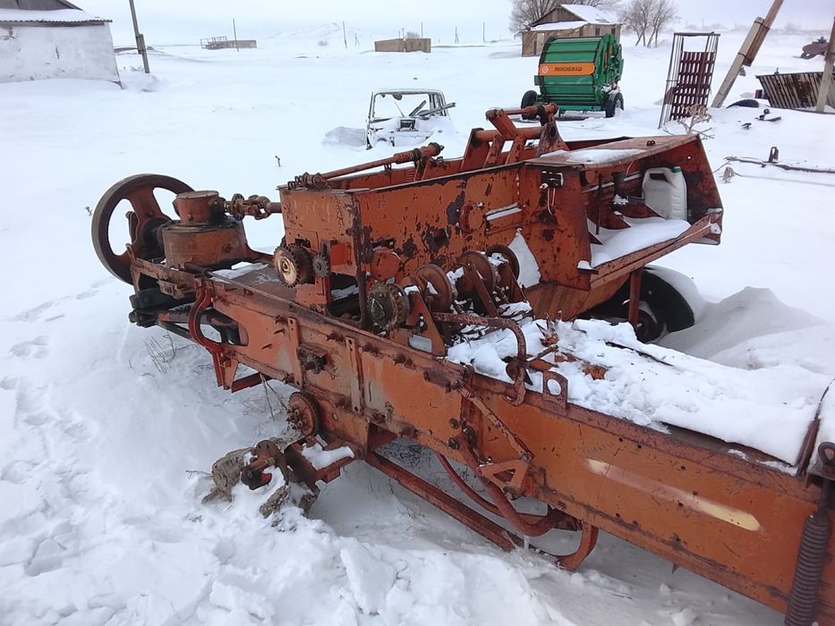 Продам 2 тюковых пресса для сена