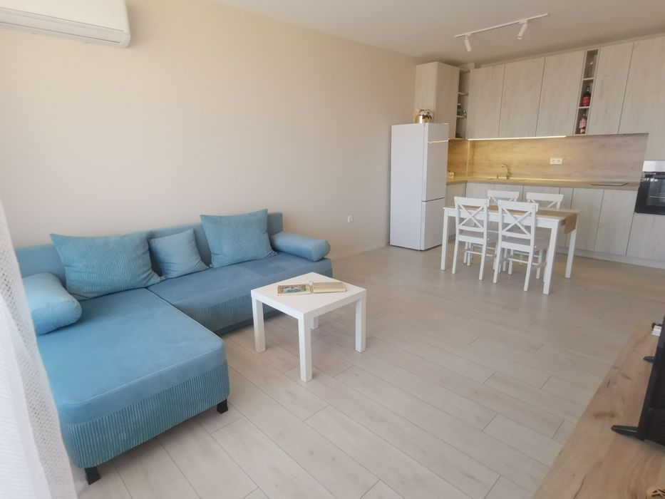 Апартамент за нощувки през лятото