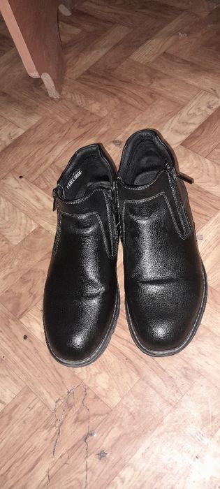 Продам полуботинки