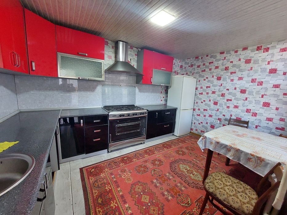 Srochna uchastka sotiladi