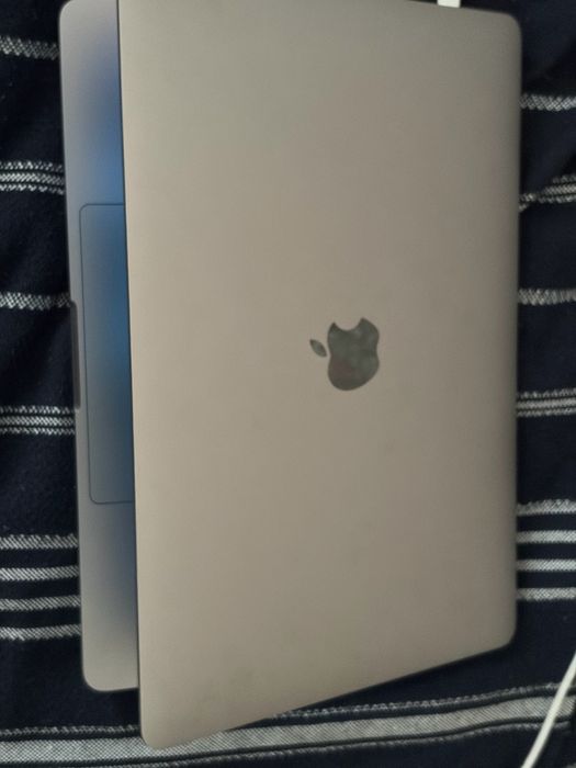 Macbook pro 13-inch,2020