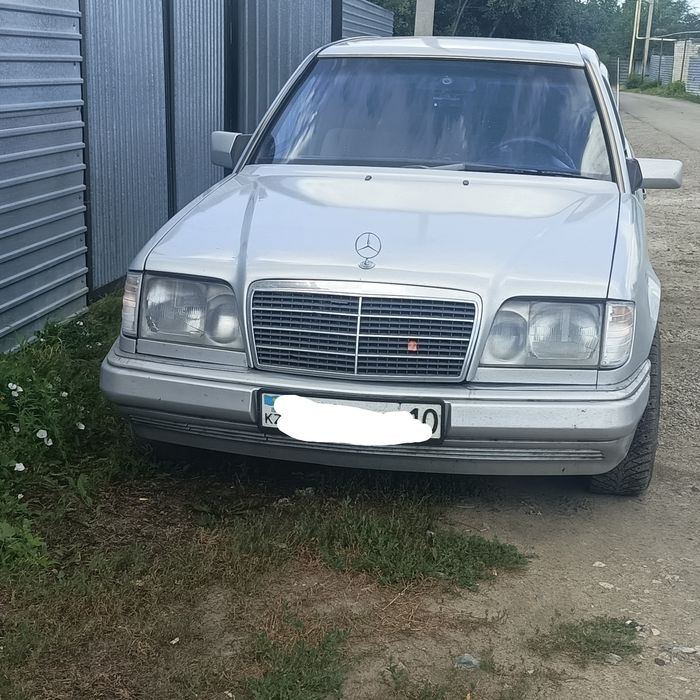 Продам Мерседес 124