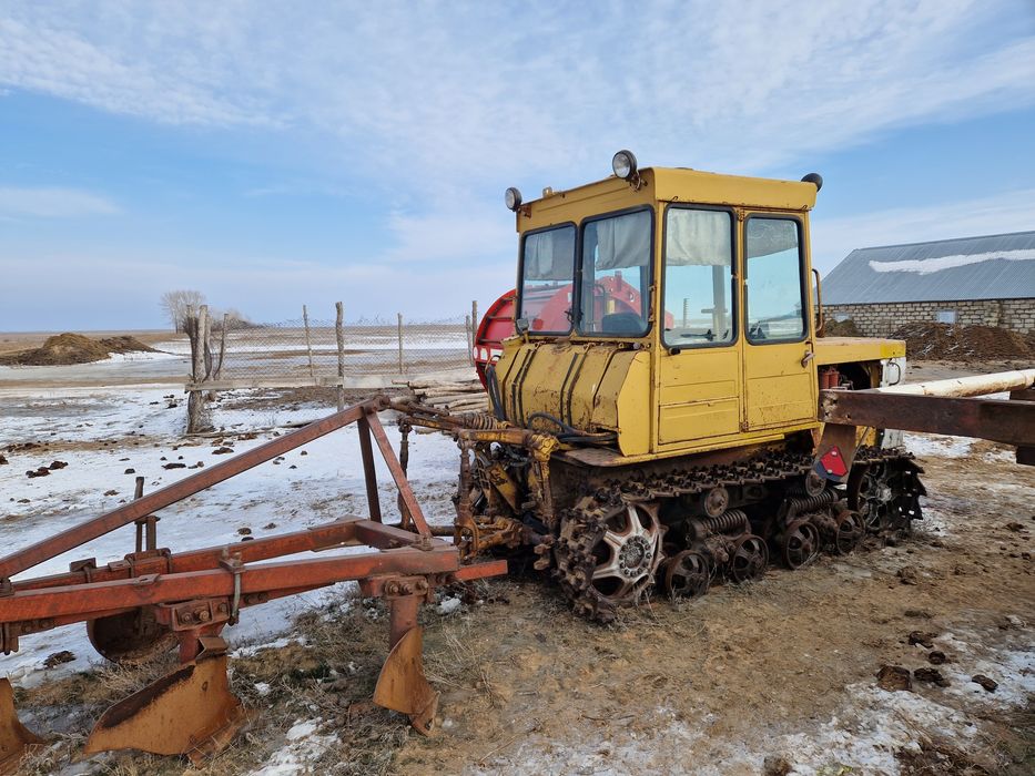 ДТ-75 Қазахстан трактор.