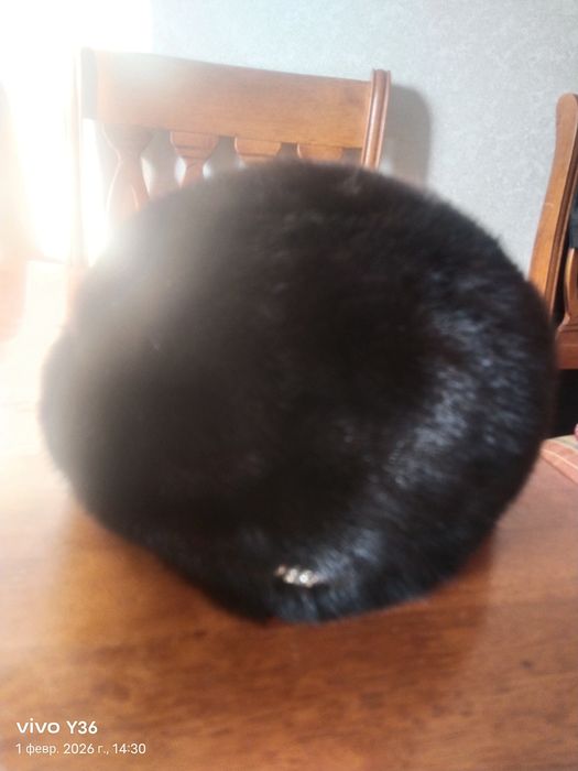 Норковые шапки .разные