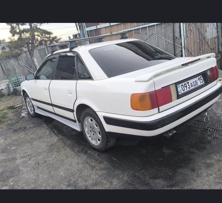 Продам Ауди 100 с4