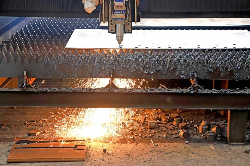 Servicii profesionale de strung, freză, pinioane, roți dințate