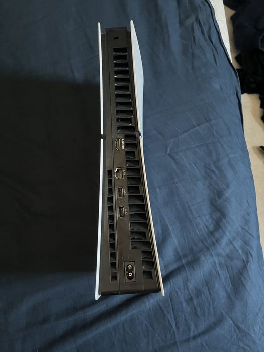 Playstation 5 digital edition с гарнация и кутия!