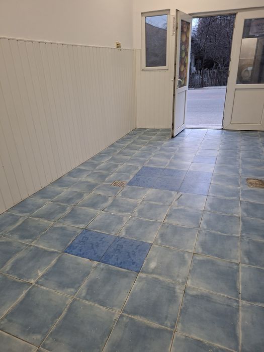 Inchiriere spatiu comercial