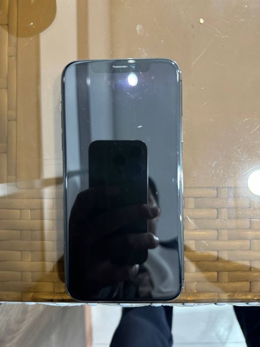 Iphone XS ideal telefon chaqa chuqa yoq face id yo karobka yo 72 yomks