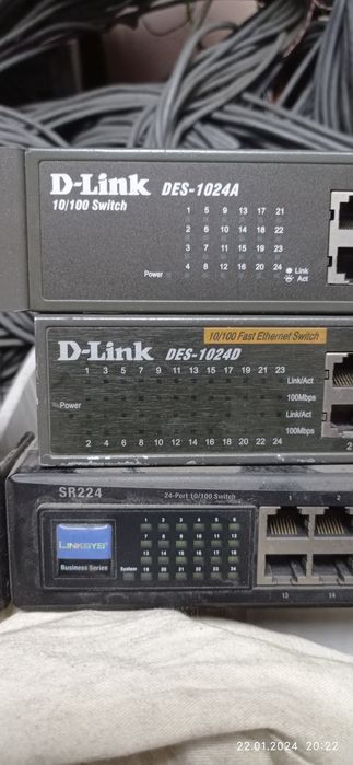 Свитчи switch 24 портовые 2 штуки
