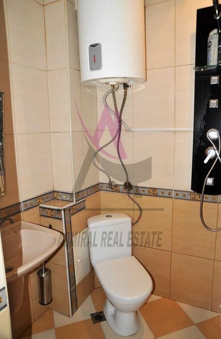 Продава се Четиристаен апартамент в Варна, Зимно кино Тракия - 92 кв.м за 1957 €/кв.м - Снимка #5