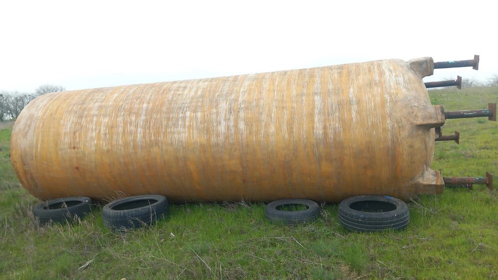 Vând rezervoare fibră sticlă supraterane și subterane de la 5T la 60T Reparam rezervoare fibră sticlă
