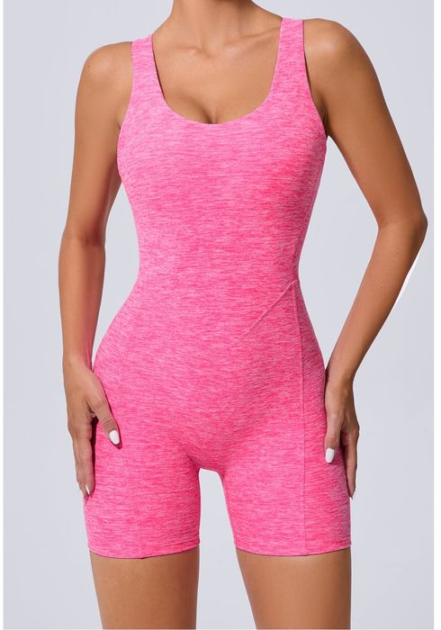 Продам новый комбинезон