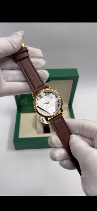 Piramida soat rolex