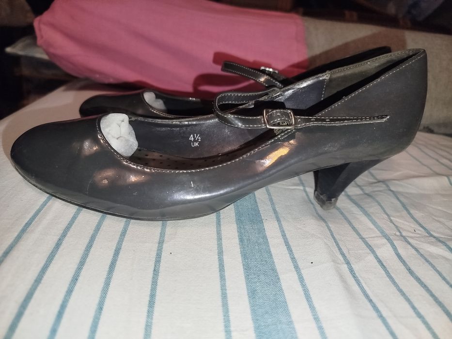 Женские туфли,классические