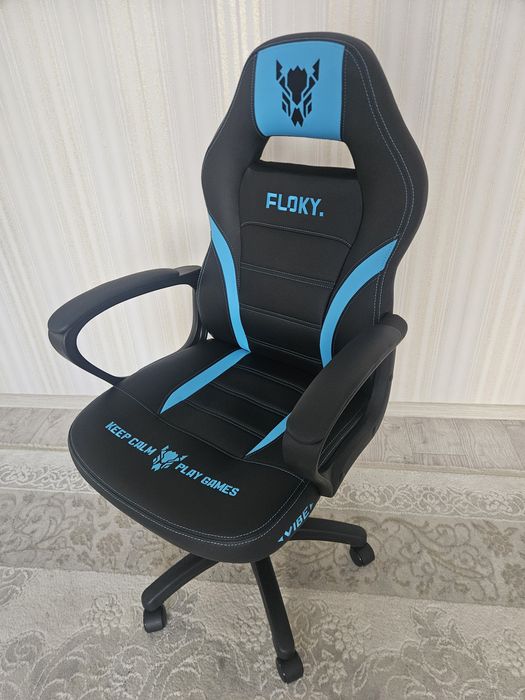 Продам игровое кресло