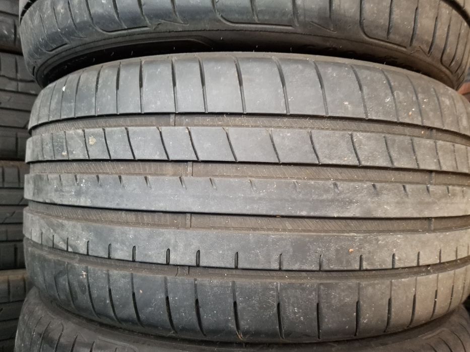 225 40 19 cu 255 35 19 Goodyear DOT 2022 vara runflat