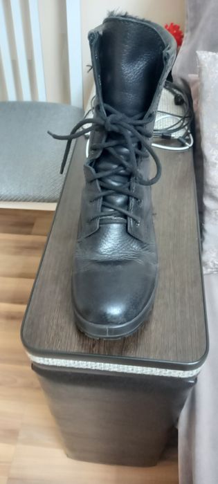 Продам солдатские сапоги и ушанку