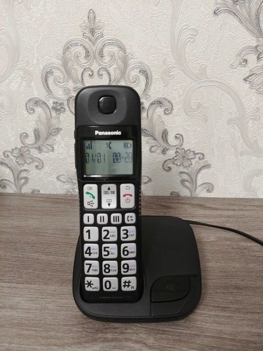 радиотелефон Panasonic kx-tge110