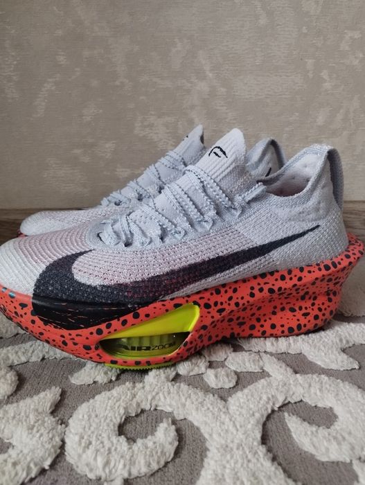 Кросовки беговые nike zoom