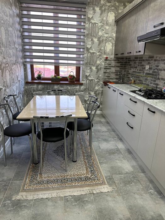 Вакзал Узгазоил ёнида куп қаватли дом лефт бор 3/6