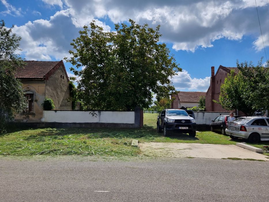 Vând 2.500 mp teren intravilan în Lugojel la 4 km de Lugoj 24€ /mp