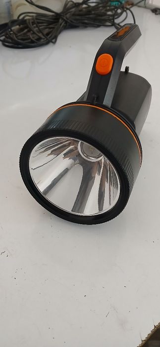 Фонар зарядкали сотилади