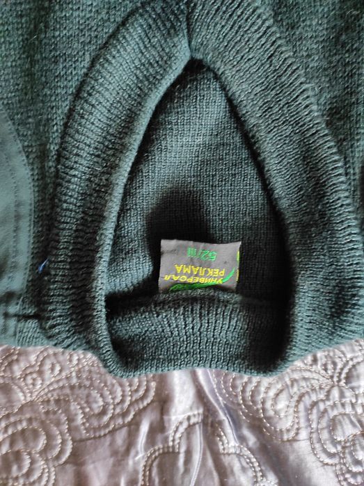 Свитер шерстяной