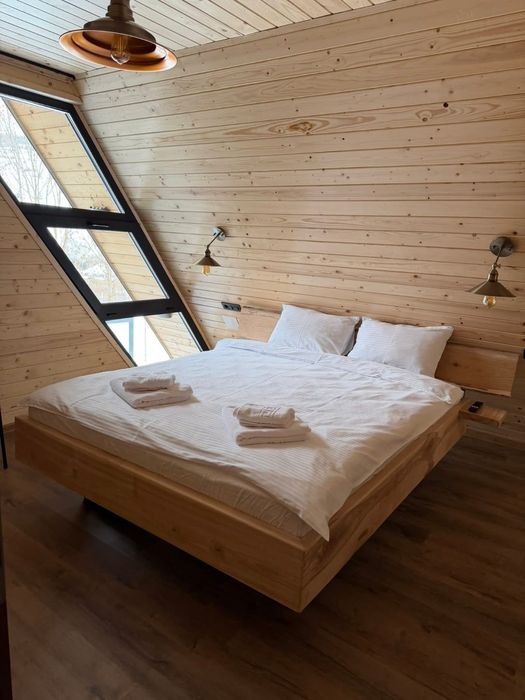 Cazare A-Frame modernă cu ciubăr și saună