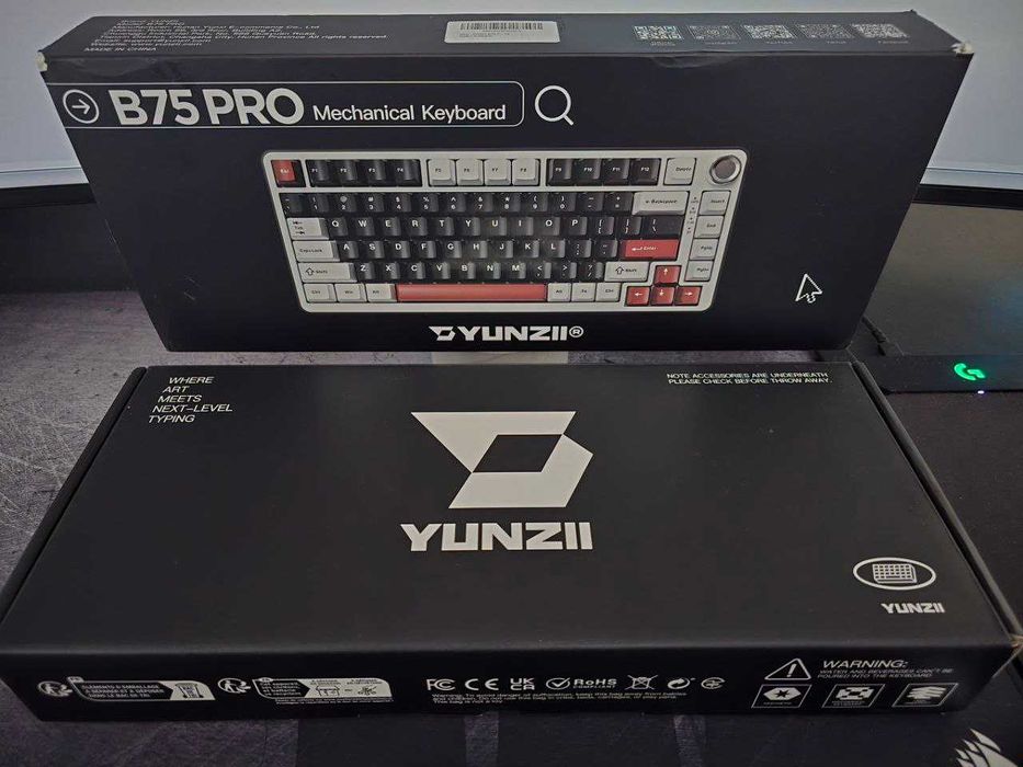 Tastatura mecanica YUNZII B75 PRO V2 75% Hot-Swap Tri-Mode, RGB