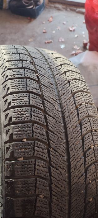 Зимние шины 225/60/18