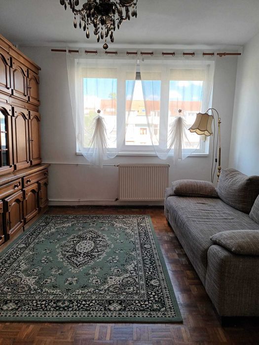 Vand apt. 2 camere, et. II, Cantemir