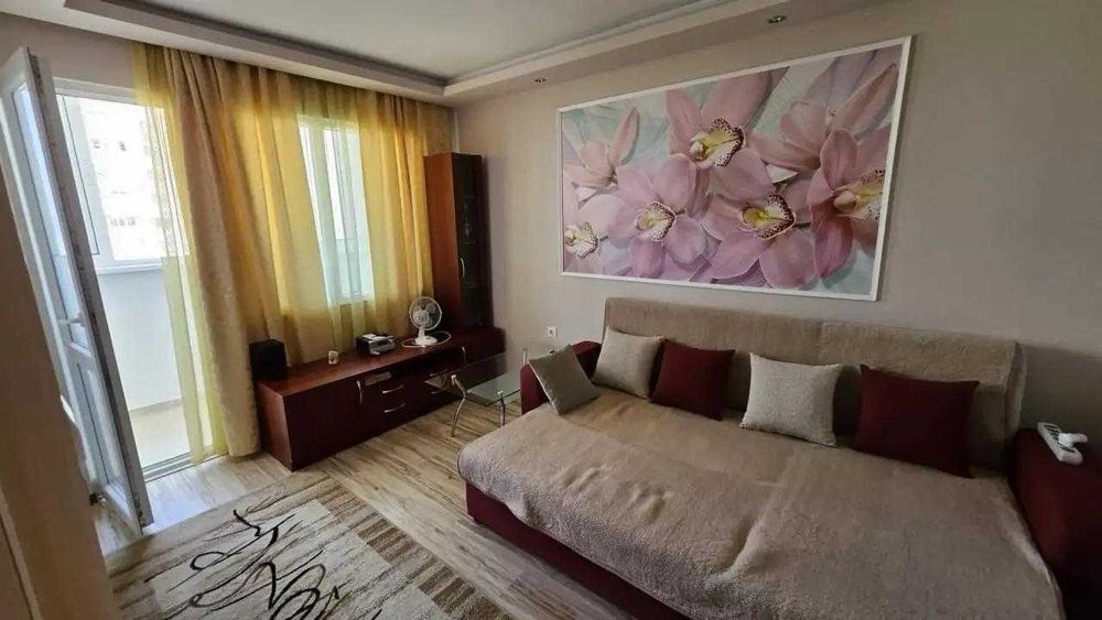 Двустаен апартамент в Бургас, кв.Изгрев