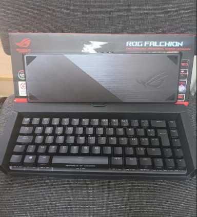 Механична клавиатура ASUS ROG Falchion Ace