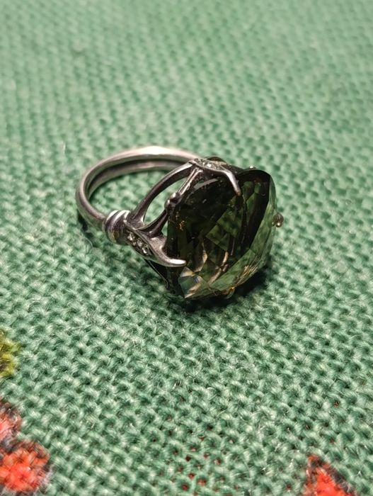 Серебряное кольцо