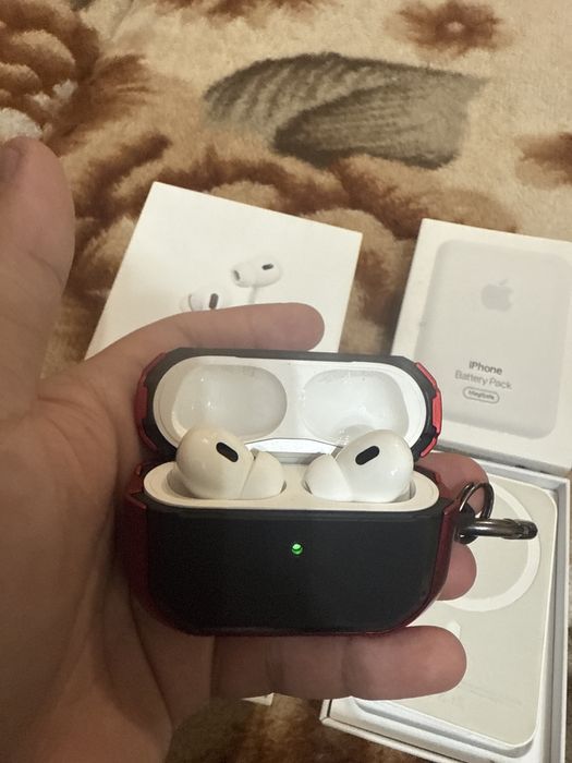 Air Pods Pro 2 + MagSafe Power Bank
