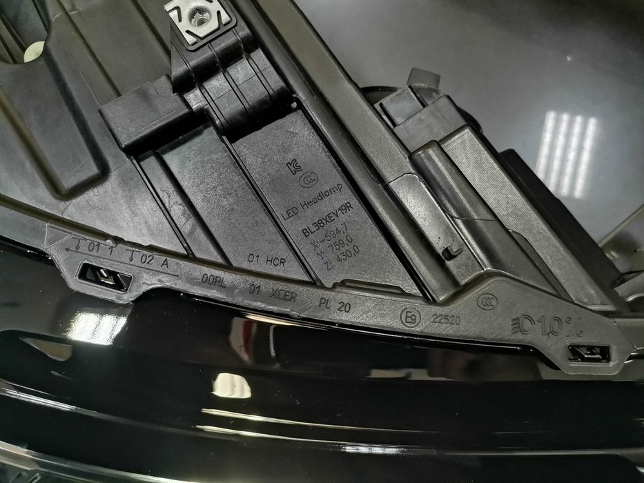 Нови Фарове Full LED VW GOLF 8 Ляв + Десен Фар Голф 8 5H1941005 / 006