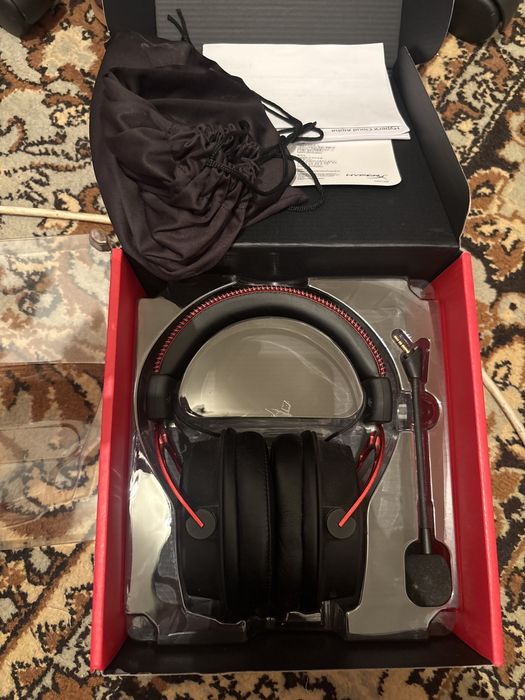 Продаю наушник hyperx cloud alpha новы