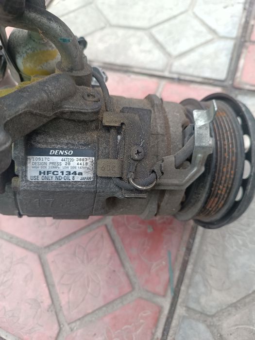 Продам компрессор и гур на Toyota