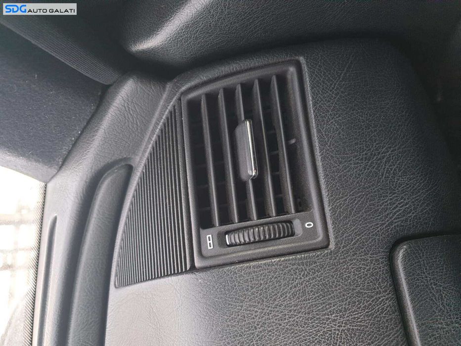 Grila Gura Ventilatie Aerisire Bord Dreapta Mercedes Clasa C Class W202 1992 - 2000 [Q1464]