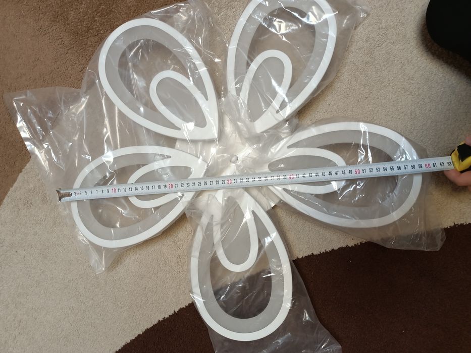 Люстра в идеальном состоянии