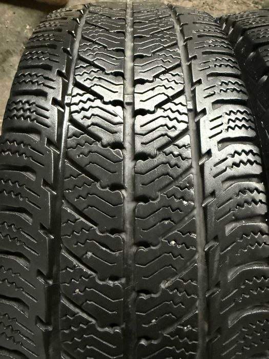 2x Anvelope iarna 215/65 R16C - Semperit Van Grip 3