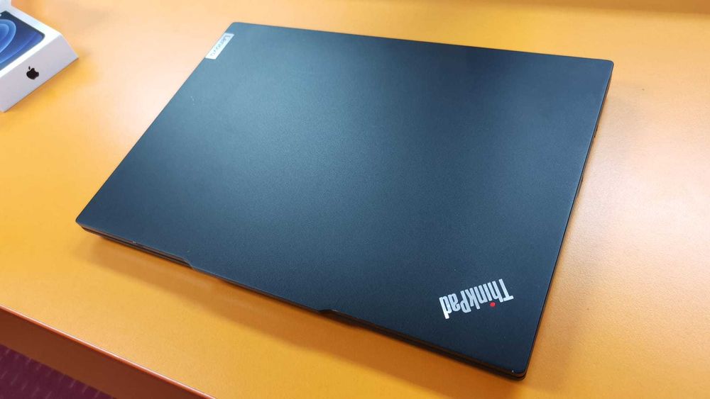 Laptop Lenovo Thinkpad E14 Gen 5 Radeon 7530