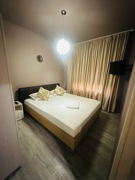 Închiriez apartament zona alezzi